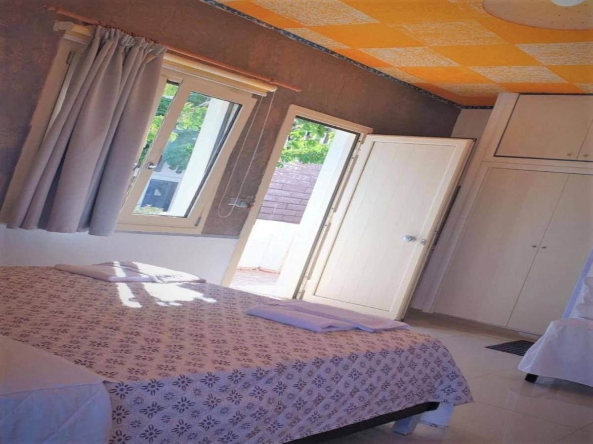 Room In Apartment - Beautiful And Spacious Room Near Cretan Sea Hersonissos  Bagian luar foto