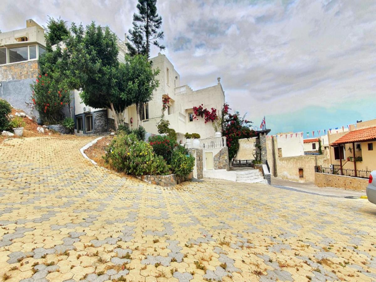 Room In Apartment - Beautiful And Spacious Room Near Cretan Sea Hersonissos  Bagian luar foto